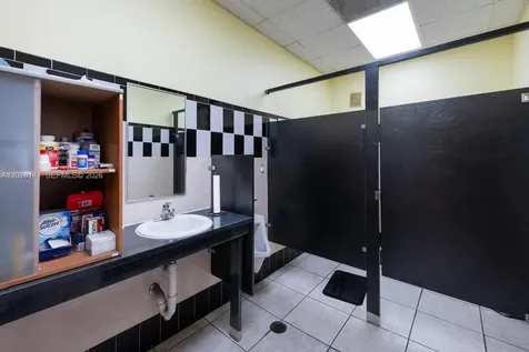 10200 NW 25th Street Doral FL 33172