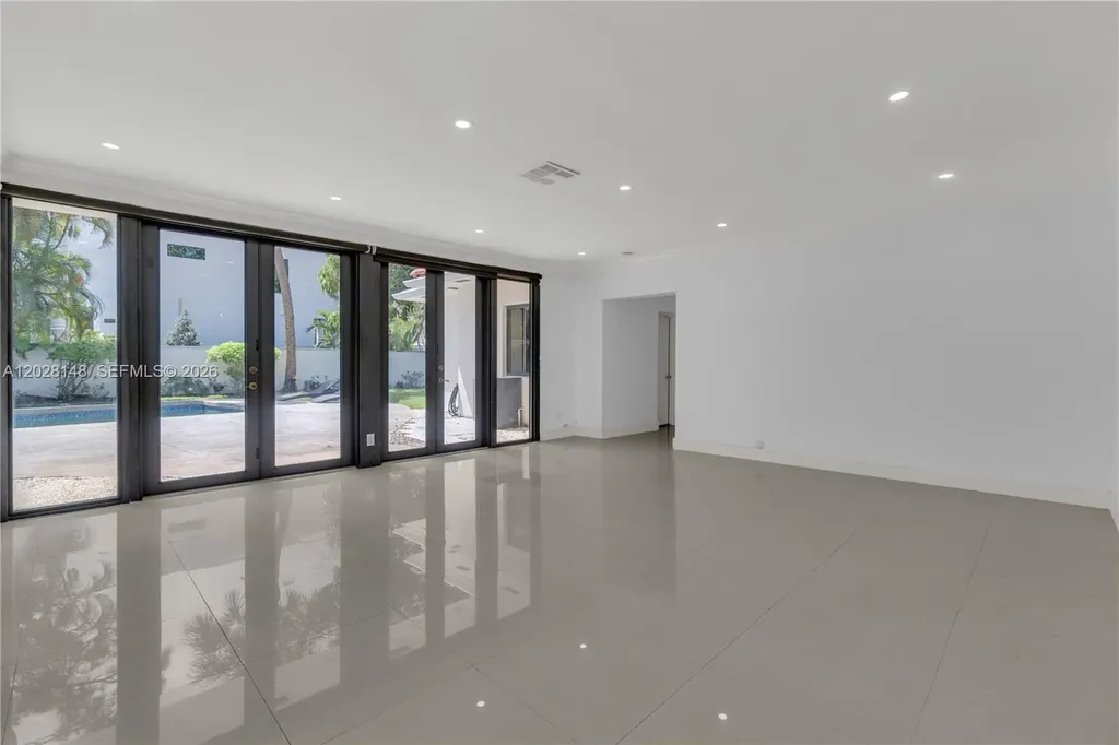 549 NE 12th Avenue Fort Lauderdale FL 33301
