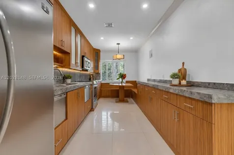 549 NE 12th Avenue Fort Lauderdale FL 33301