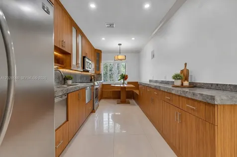 549 NE 12th Avenue Fort Lauderdale FL 33301