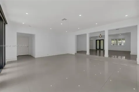 549 NE 12th Avenue Fort Lauderdale FL 33301