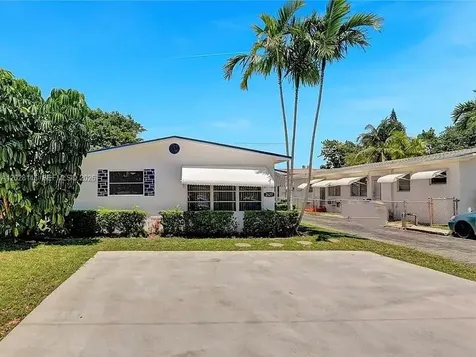 2627 Lincoln Street Hollywood FL 33020
