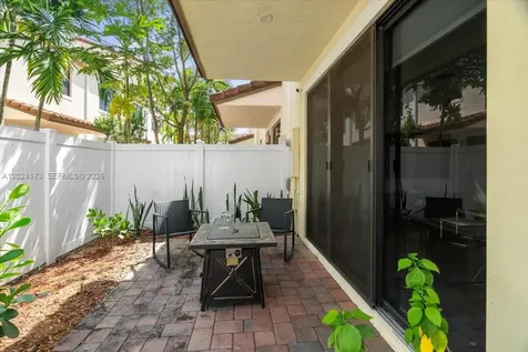 20975 NW 1st Court Pembroke Pines FL 33029