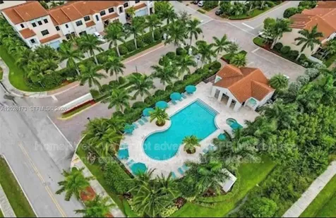 20975 NW 1st Court Pembroke Pines FL 33029