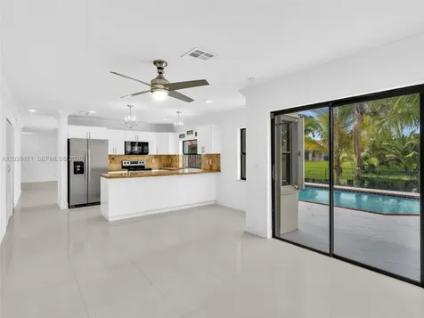 11980 S Aviary Drive Cooper City FL 33026