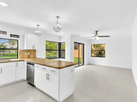 11980 S Aviary Drive Cooper City FL 33026