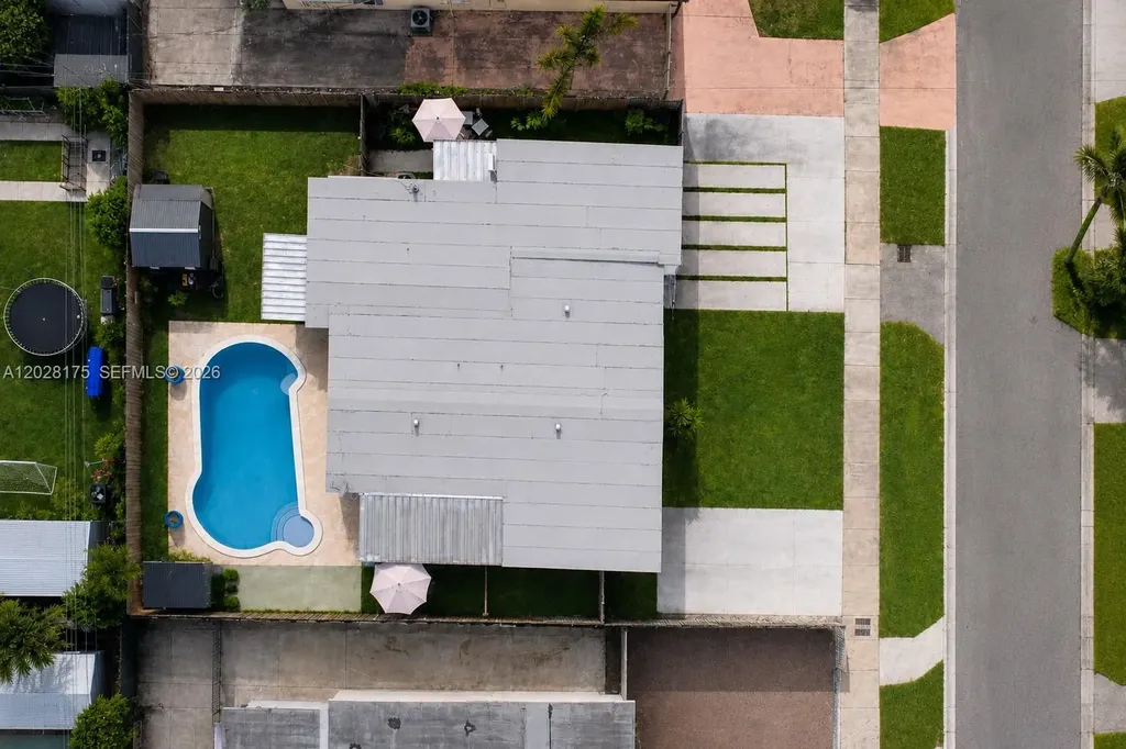 10730 SW 52nd Terrace Miami FL 33165