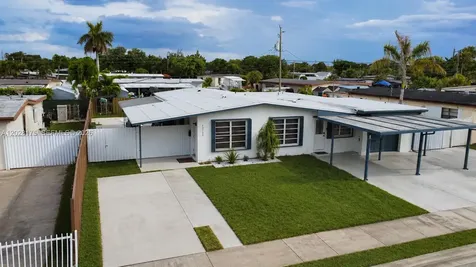 10730 SW 52nd Terrace Miami FL 33165