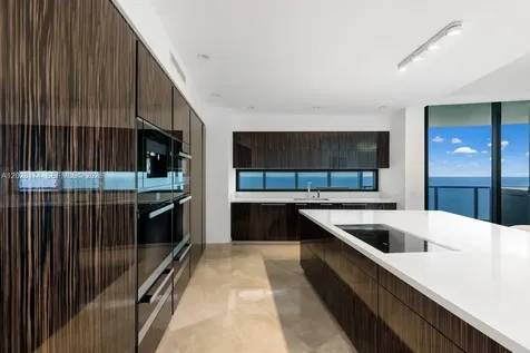 18555 Collins Avenue Sunny Isles Beach FL 33160