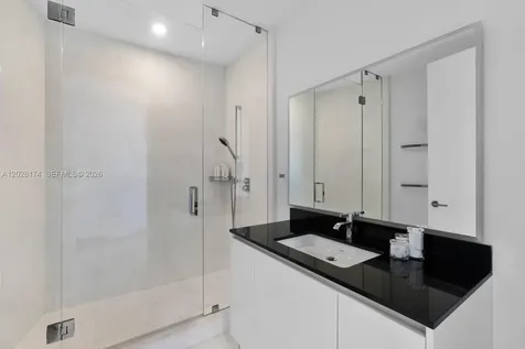 18555 Collins Avenue Sunny Isles Beach FL 33160