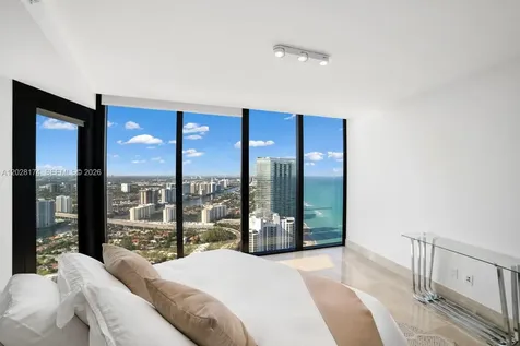 18555 Collins Avenue Sunny Isles Beach FL 33160