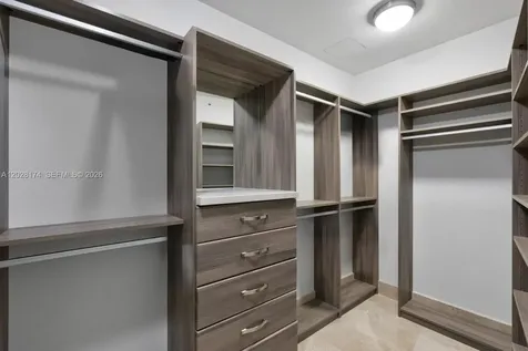 18555 Collins Avenue Sunny Isles Beach FL 33160