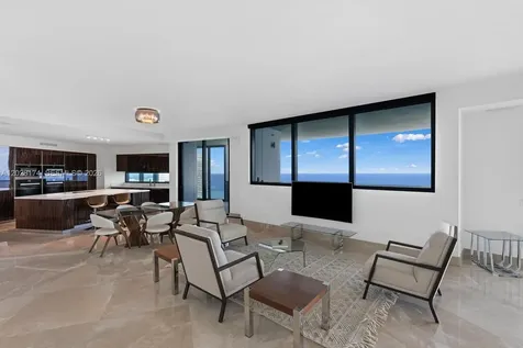 18555 Collins Avenue Sunny Isles Beach FL 33160