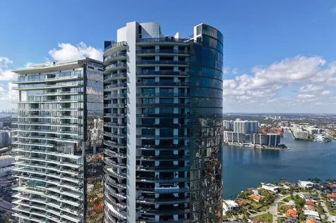 18555 Collins Avenue Sunny Isles Beach FL 33160