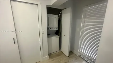 4290 SW 9th Street Miami FL 33134