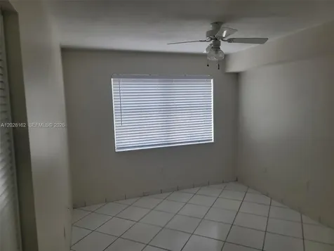 2600 Collins Avenue Miami Beach FL 33140
