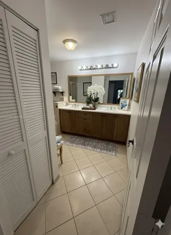 8390 SW 72nd Avenue Miami FL 33143