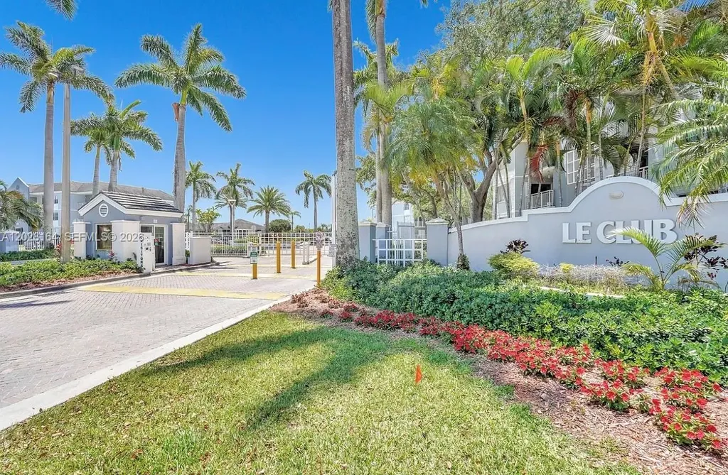 8580 SW 212th Street Cutler Bay FL 33189