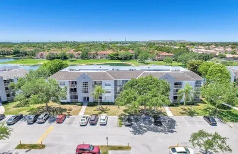 8580 SW 212th Street Cutler Bay FL 33189