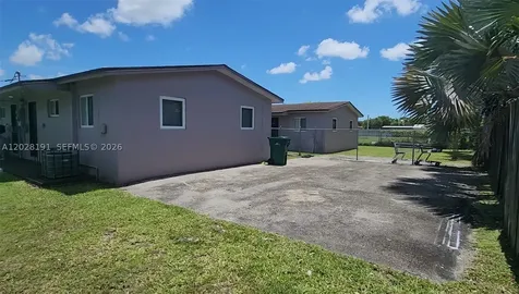 877 NW 10th Street Florida City FL 33034
