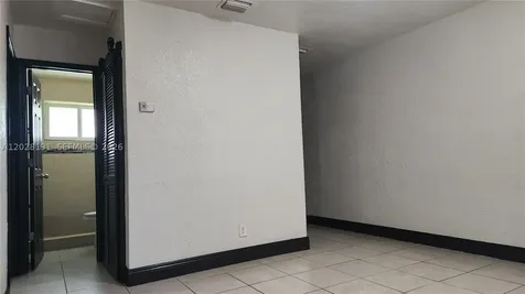 877 NW 10th Street Florida City FL 33034