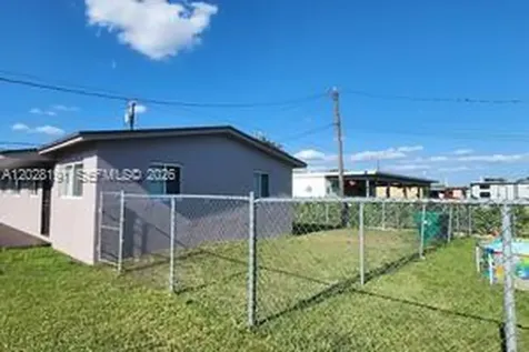 877 NW 10th Street Florida City FL 33034
