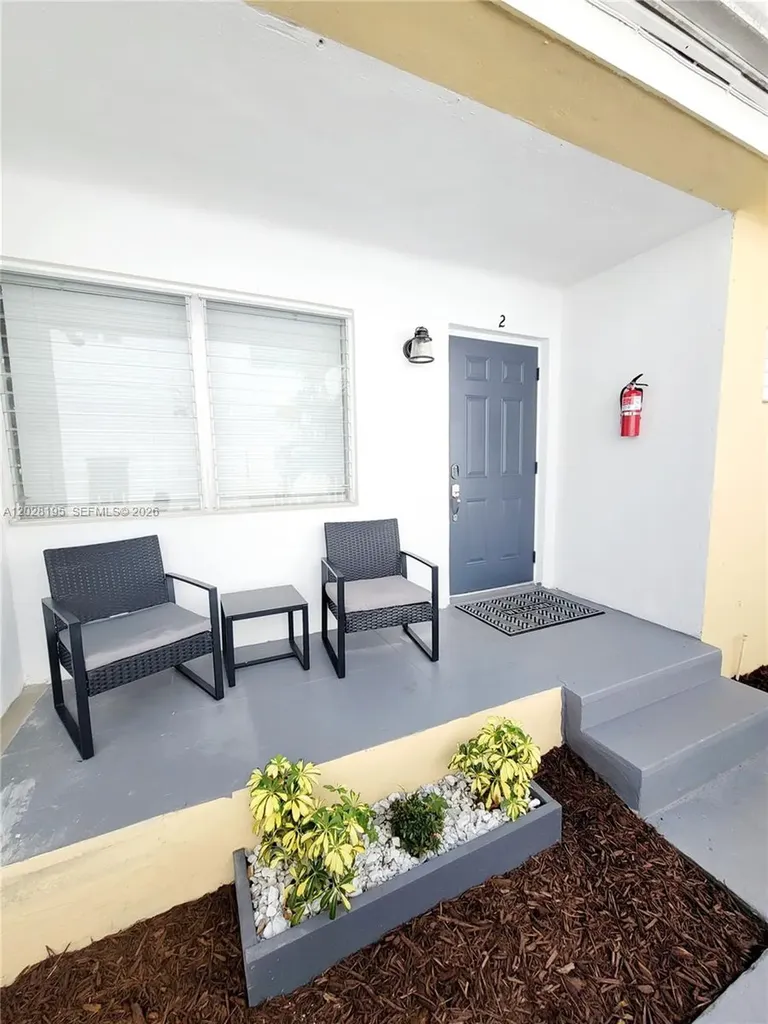 1723 Wiley Street Hollywood FL 33020