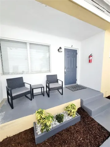1723 Wiley Street Hollywood FL 33020