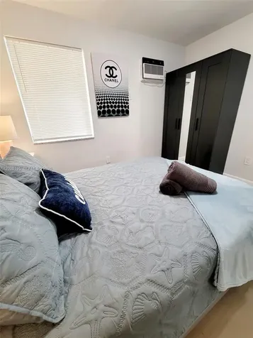1723 Wiley Street Hollywood FL 33020
