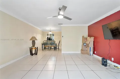 9942 NW 10th Street Pembroke Pines FL 33024