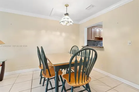 9942 NW 10th Street Pembroke Pines FL 33024