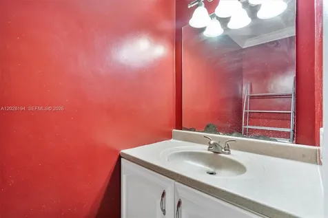 9942 NW 10th Street Pembroke Pines FL 33024