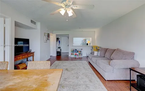 1920 Sabal Palm Drive Davie FL 33324