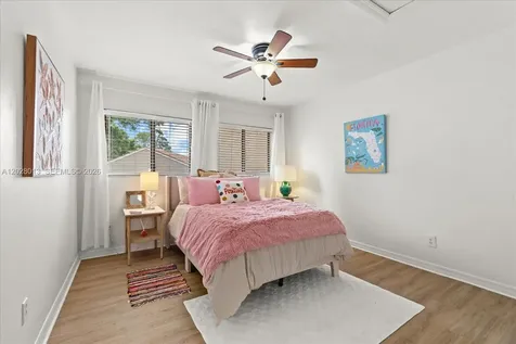 940 Augusta Naples FL 34113