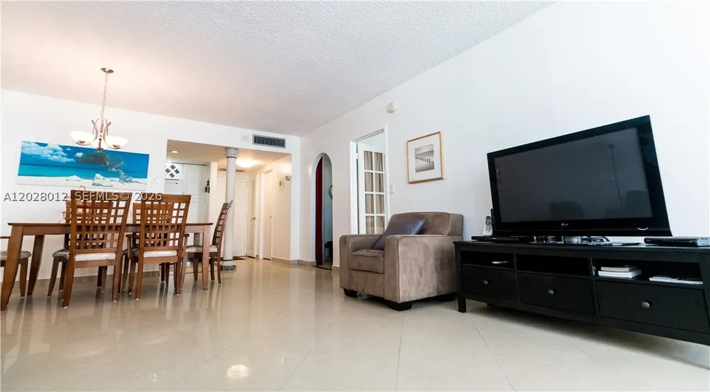 3725 S Ocean Drive Hollywood FL 33019