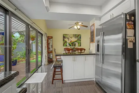 6671 SW 70th Terrace South Miami FL 33143