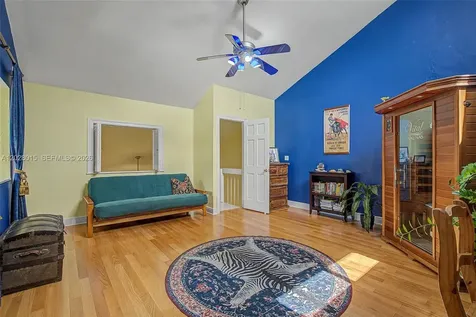 6671 SW 70th Terrace South Miami FL 33143