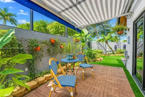 6671 SW 70th Terrace South Miami FL 33143