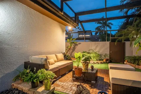 6671 SW 70th Terrace South Miami FL 33143