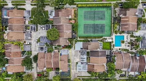 6671 SW 70th Terrace South Miami FL 33143