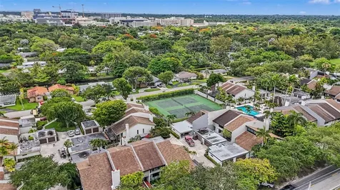 6671 SW 70th Terrace South Miami FL 33143