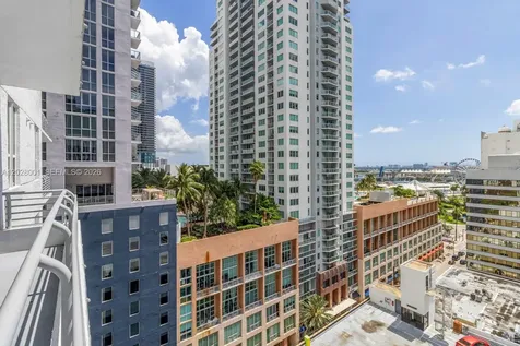 133 NE 2nd Avenue Miami FL 33132