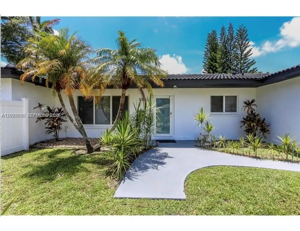 1110 S 14th Avenue Hollywood FL 33020