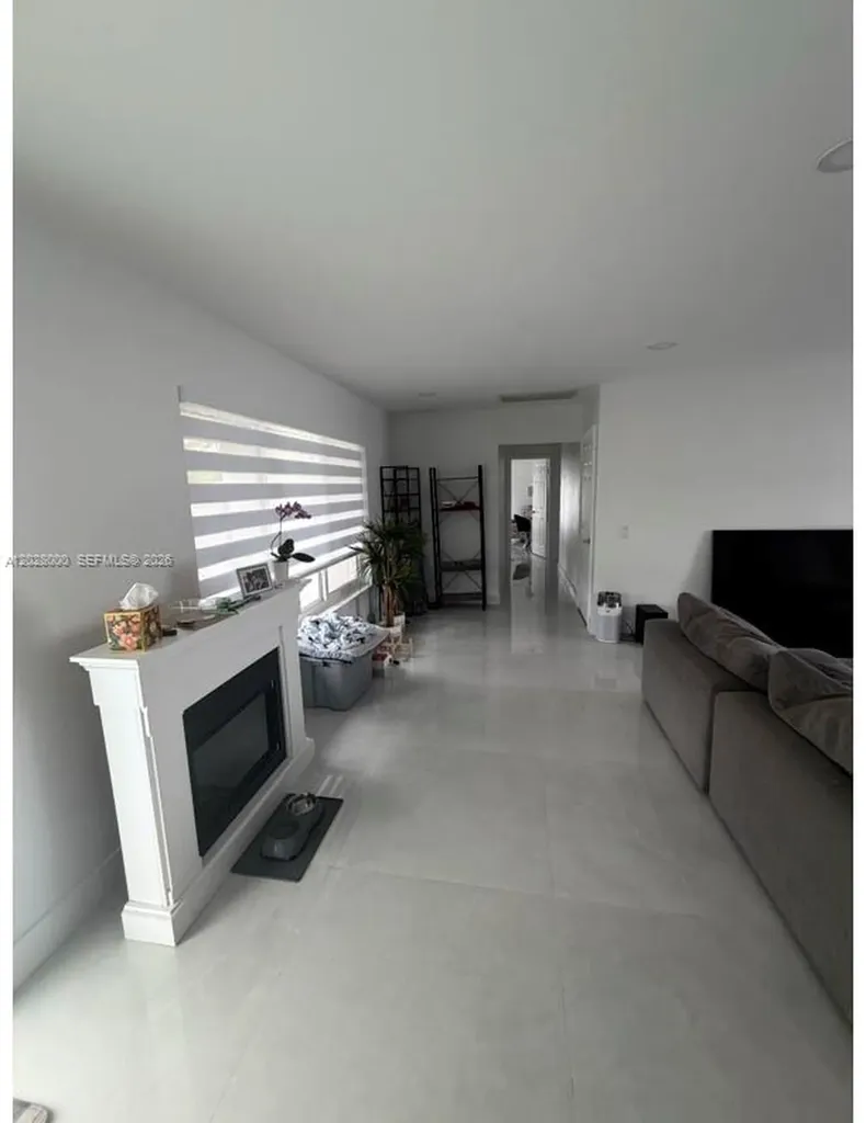 1110 S 14th Avenue Hollywood FL 33020