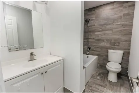 1110 S 14th Avenue Hollywood FL 33020