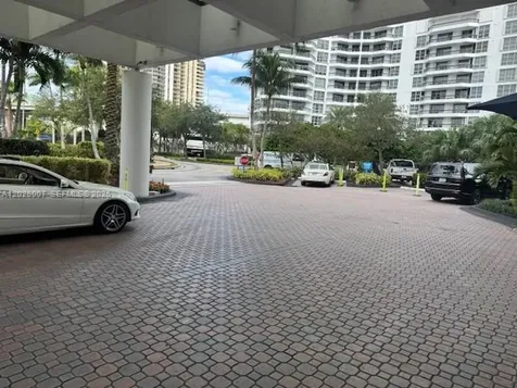 19101 NE 36th Court Aventura FL 33180