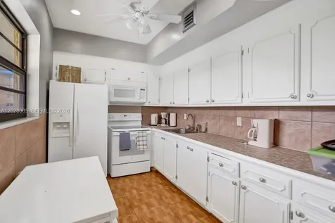 1025 SE 2nd Avenue Dania Beach FL 33004
