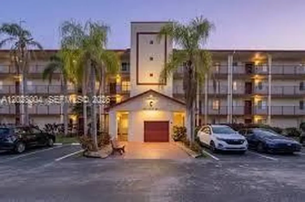 1600 SW 127th Way Pembroke Pines FL 33027