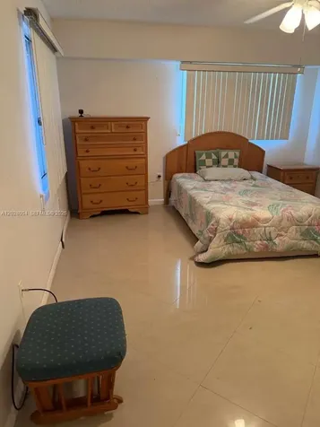 1600 SW 127th Way Pembroke Pines FL 33027