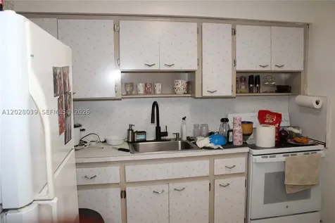 1040 NW 23rd Court Miami FL 33125